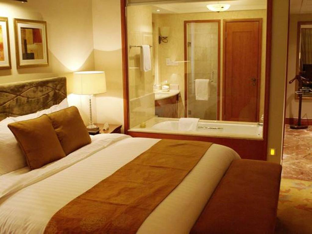 New Century Grand Hotel קאיפנג מראה חיצוני תמונה